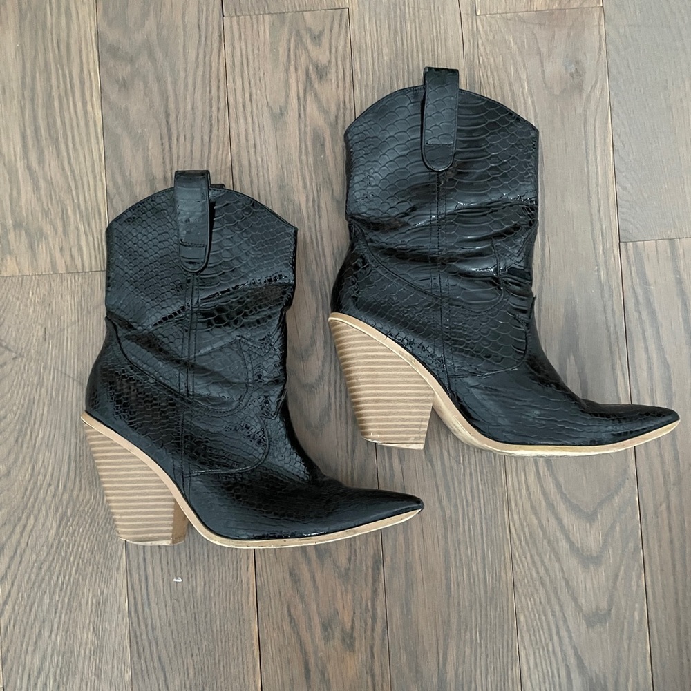 Cape Robbin Western Wedge Heeled Booties